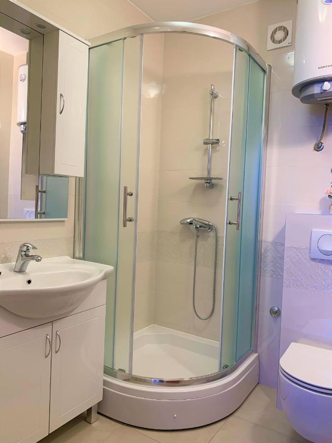 פרימוסטן Roko Apartment House מראה חיצוני תמונה